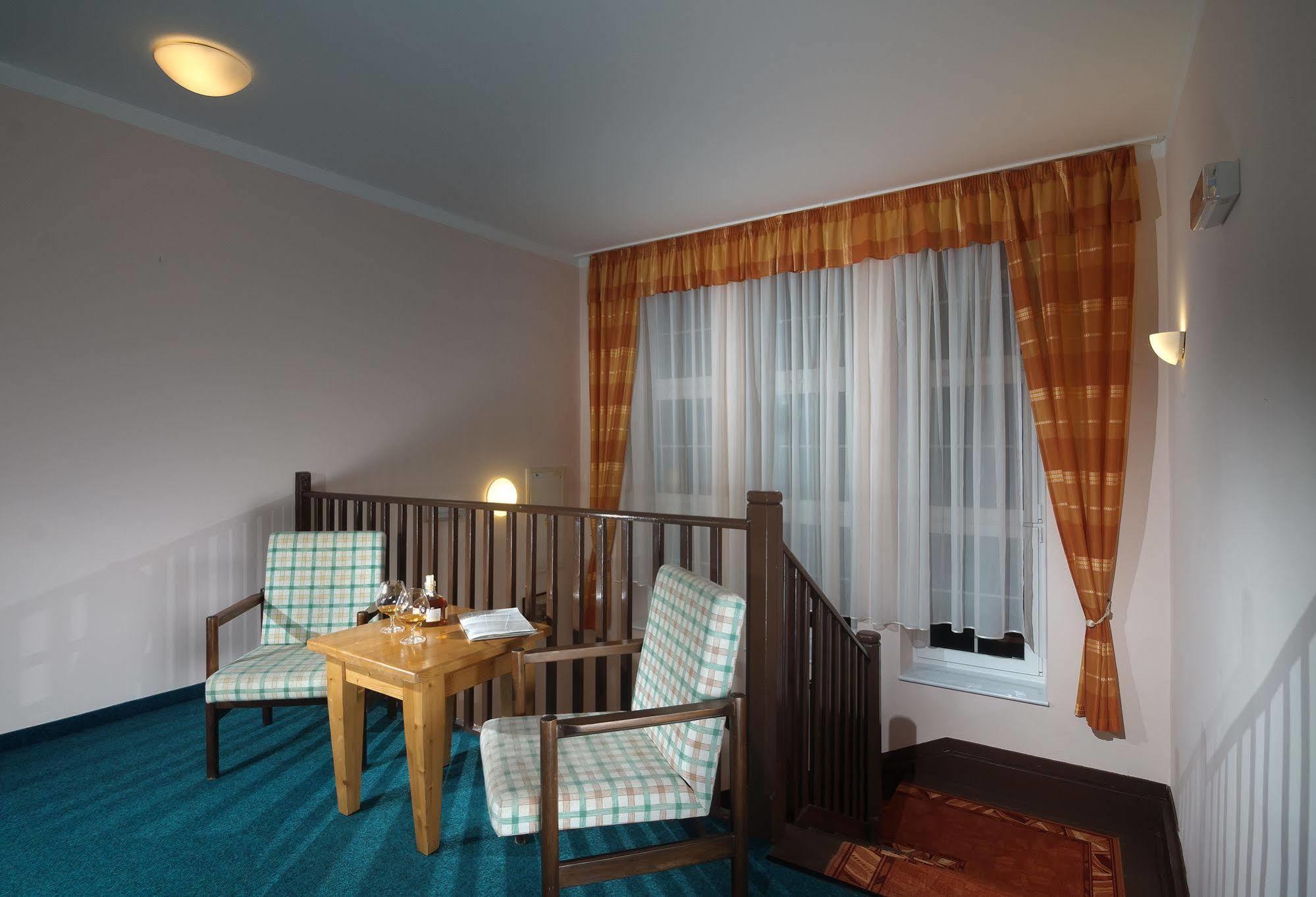 Lyzarska Bouda Domovina Hotel Špindlerŭv Mlýn Luaran gambar