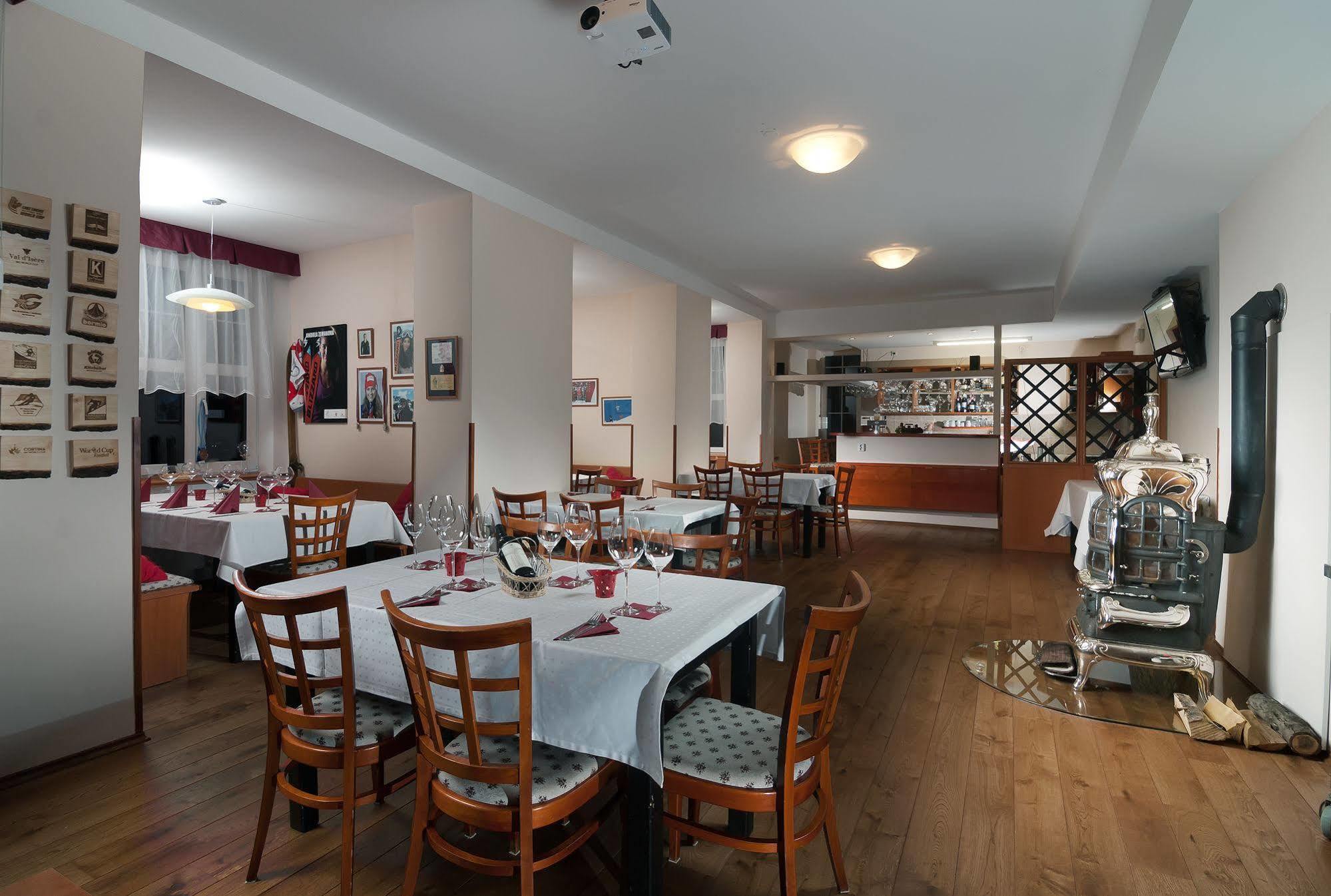 Lyzarska Bouda Domovina Hotel Špindlerŭv Mlýn Luaran gambar
