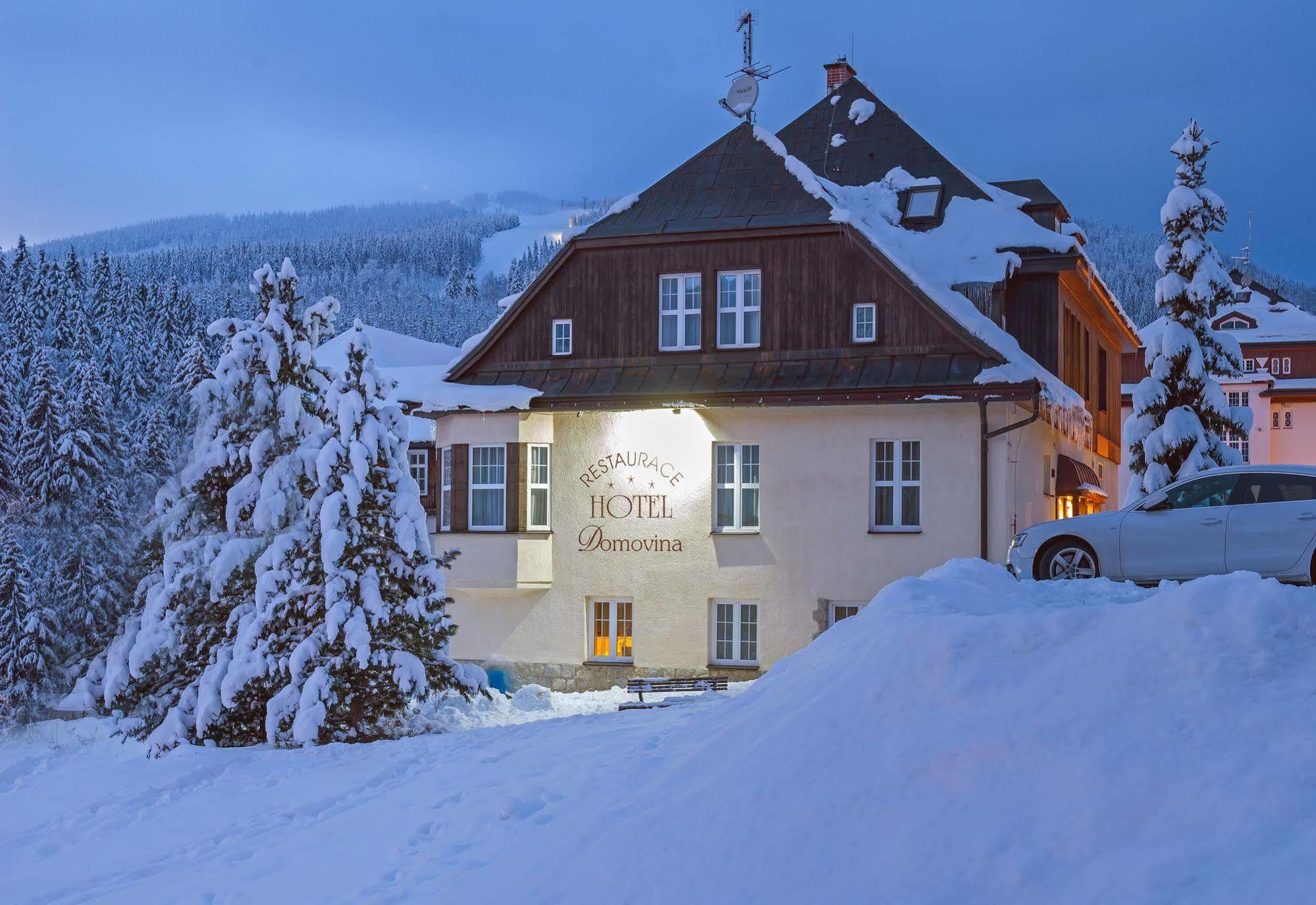 Lyzarska Bouda Domovina Hotel Špindlerŭv Mlýn Luaran gambar
