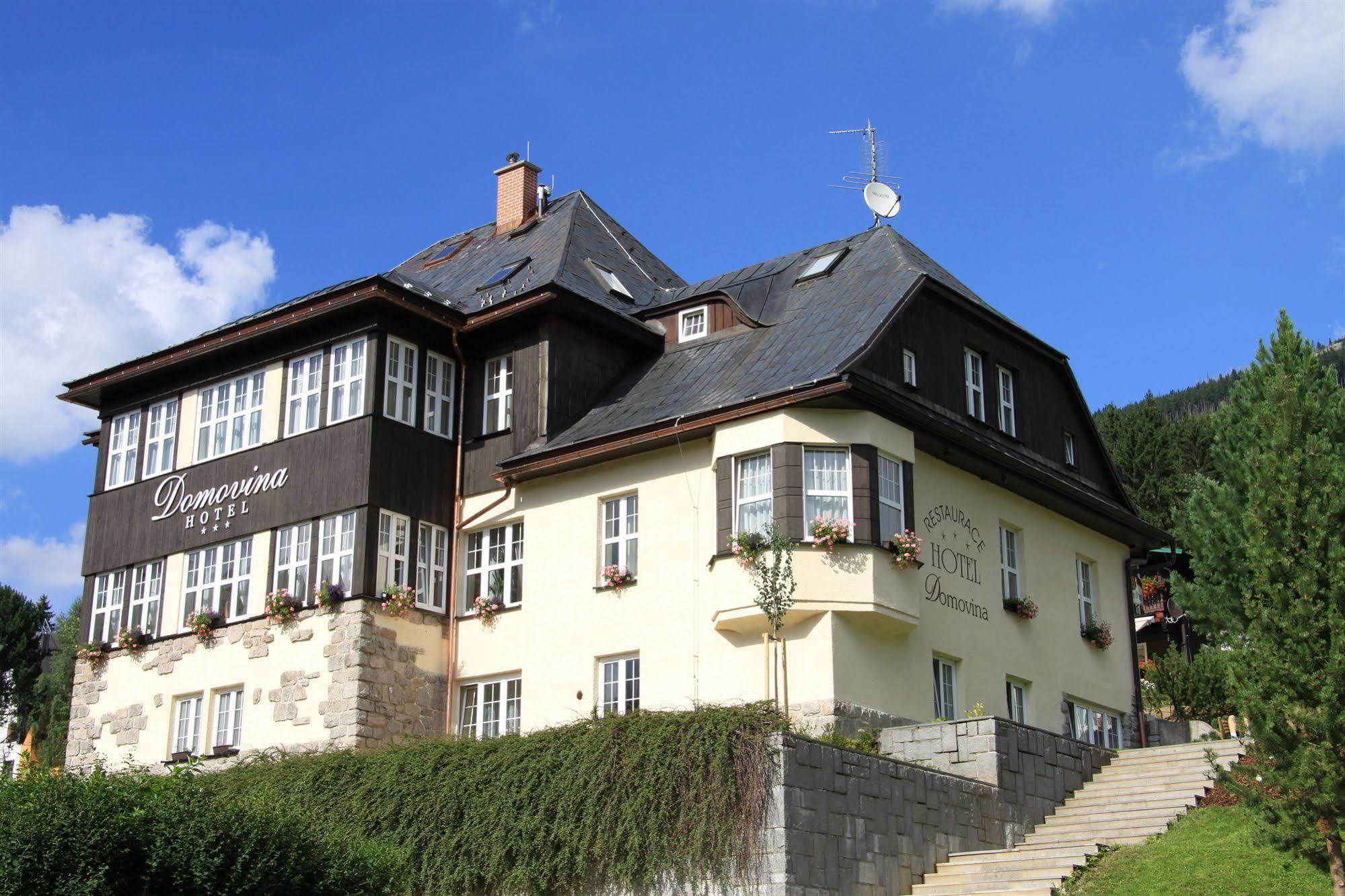 Lyzarska Bouda Domovina Hotel Špindlerŭv Mlýn Luaran gambar